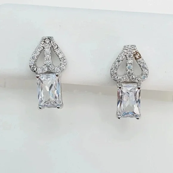 925 Sterling Silver Cubic Zirconia Earrings, U19254815